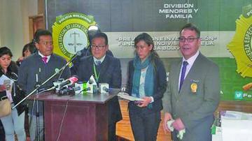 Efectivos de la Felcc y representantes de la Caja Nacional de Salud Informaron sobre este caso.