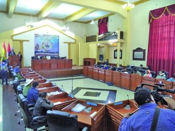 Acarapi eleva hasta 47 las leyes aprobadas en la ALD de Potosí