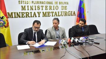 Ayer jueves se firmó el contrato transaccional.
