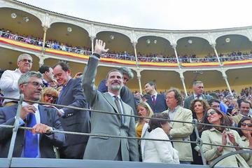 El rey Felipe VI felicita a Rafael por su victoria