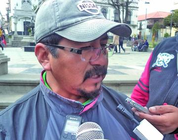 Denuncian que la investigación de mochilas de Llica no avanza