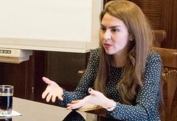 Ministra Prado testifica a favor de Kushner en juicio