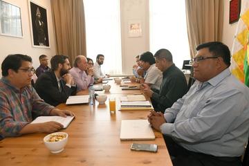 El presidente Evo Morales se reunió ayer con los equipos jurídicos, nacional e internacional.