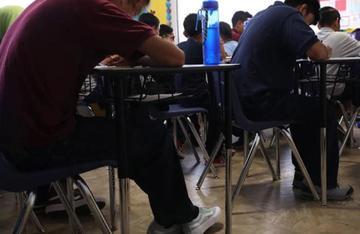 México arremete contra EE.UU. por política contra los migrantes