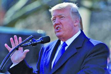 Trump ordena que no separen a niños inmigrantes de sus papás
