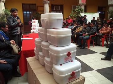 Entregan botiquines para las escuelas en el municipio