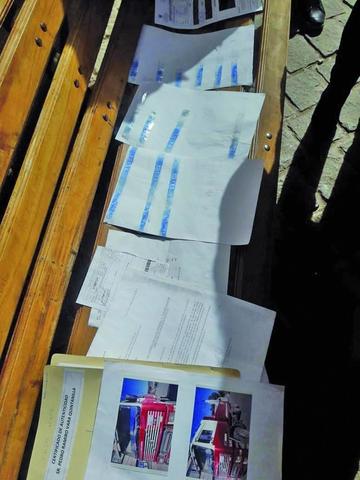 Estos son los documentos secuestrados.