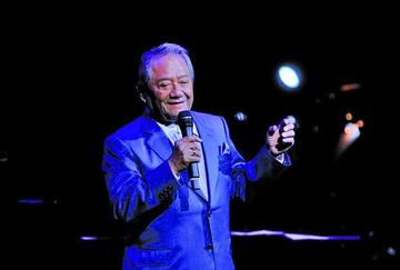 Armando Manzanero actúa por primera vez en Cuba