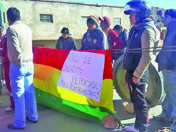 Una movilización anterior demandando atención de la empresa constructora.