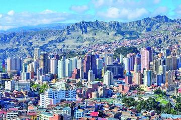 Invertirán esta gestión más de Bs 2.000 millones en obras para La Paz