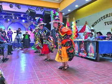 Lanzan en La Paz la fiesta de Ch’utillos