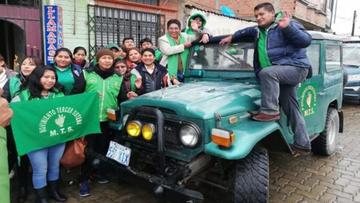 Patzi cierra gira por 200.000 firmas