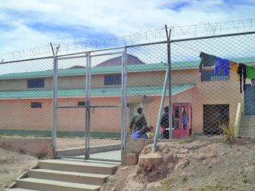Defensora gestionará la construcción de un baño