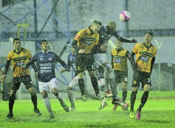 Destroyers y Wilster no se hacen daño