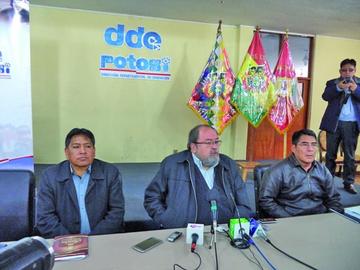 El Ministerio de Educación inica proceso al director distrital Jara