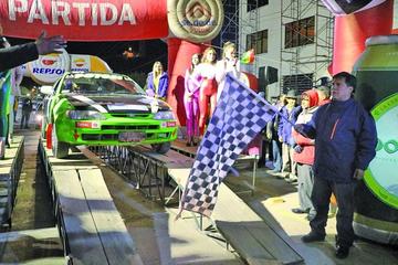 Gráficas de la fiesta del rugir de motores.