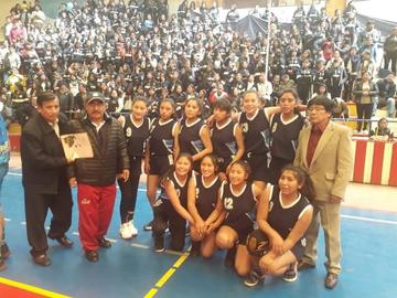 El equipo de Liceo Sucre venció 55-38 a Santa Rosa.