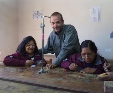 Avanza el curso de joyería artesanal