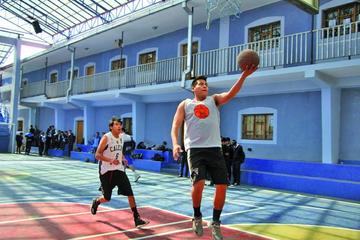 Los jugadores del Atómico Calero durante su entrenamiento.