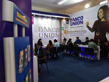 Las entidades bancarias se esmeraron en la preparación de sus estands.