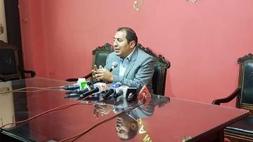 Santamaría denuncia que recibe amedrentamiento