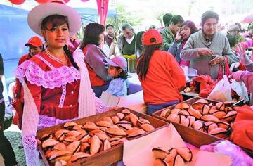 Hoy se degusta la salteña y helado
