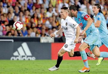 Valencia y Atlético igualaron en un partido intenso y de fuerzas parejas