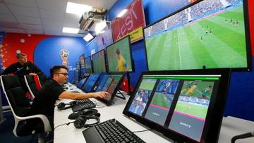 La UEFA sigue estudiando uso del VAR 