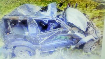 Tres personas mueren tras caer 450 metros