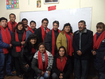 Algunos de los integrantes den frente ganador de las elecciones.