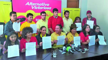 Sol.bo ve difícil formar un frente único para derrotar al MAS