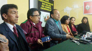 Médicos acatan paro mañana por la libertad del médico Fernández