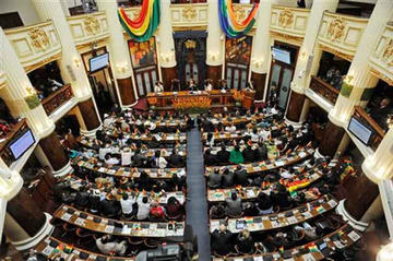 Diputados bajan a solo cinco días el tiempo para un divorcio