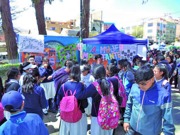 La Feria Bíblica habla de la mujer
