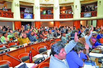 Aprobarán amnistía para Mesa y Quiroga la próxima semana