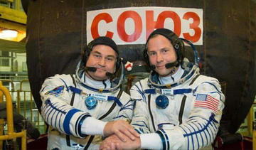 Falla la Soyuz y se salvan astronautas