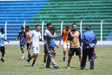 Apaza definirá el onceno para jugar el clásico