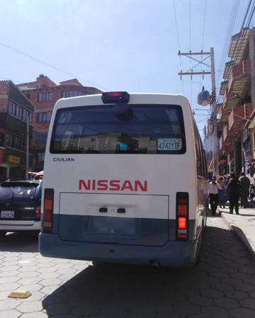 Piden sacar de las calles a vehículos contaminadores