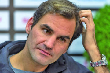 Federer admite lesión en mano derecha