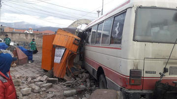 Así quedó el vehículo de transporte público.