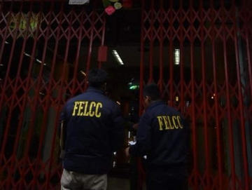 Asaltan una galería en un centro comercial