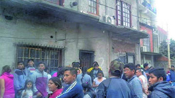 Tres hijos de potosinos mueren carbonizados en voraz incendio