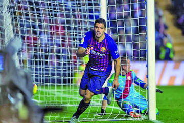 Barcelona logra un triunfo ante Rayo
