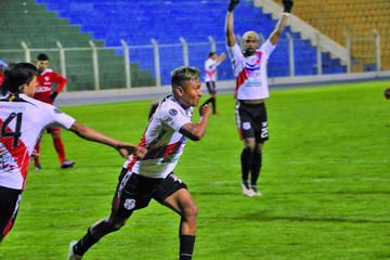 Nacional gana y sueña con la Libertadores 