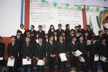 Los egresados recibirán el diploma de bachiller gratuito.