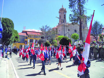 El Colegio Mixto Litoral.