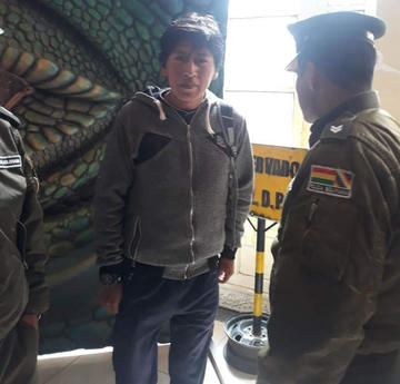 Joven que gritó “Bolivia dijo No” tiene 10 días para tramitar arraigo