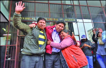 Ayer, por fin, salió libre Jhiery Fernández.