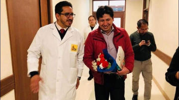 Fernández inicia su trabajo en un hospital de La Paz