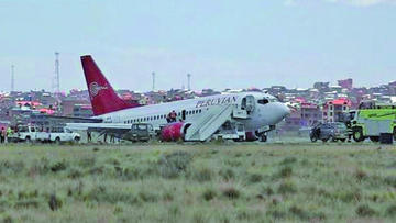 DGAC: salen ilesas 127 personas de un accidente de avión en El Alto